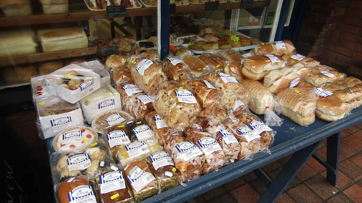 Cacennau Gwen – bakery in Tregaron town centre